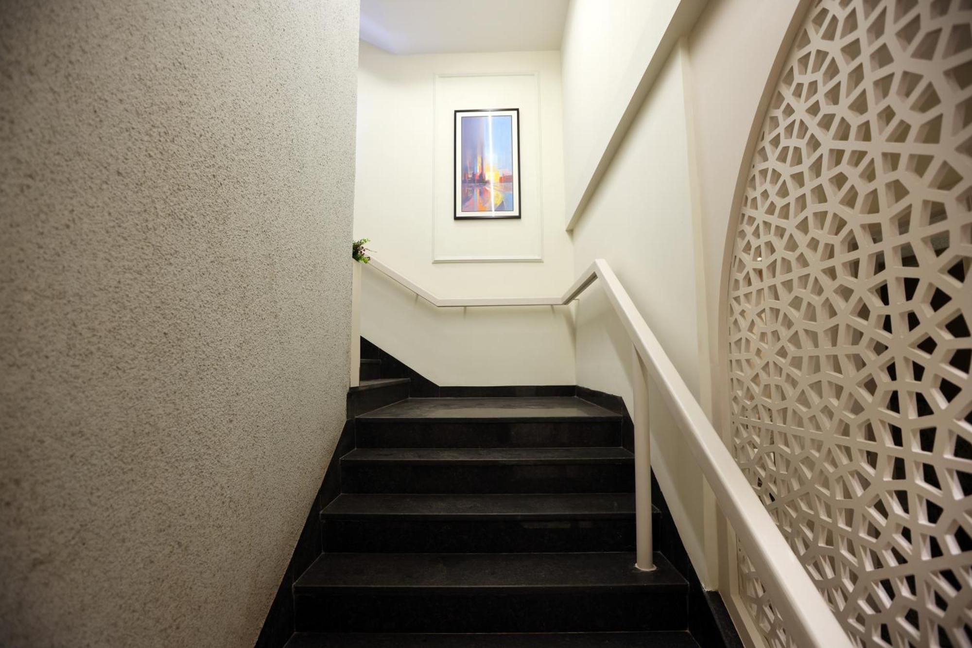 Hiraya Hotels Mohali Exterior photo